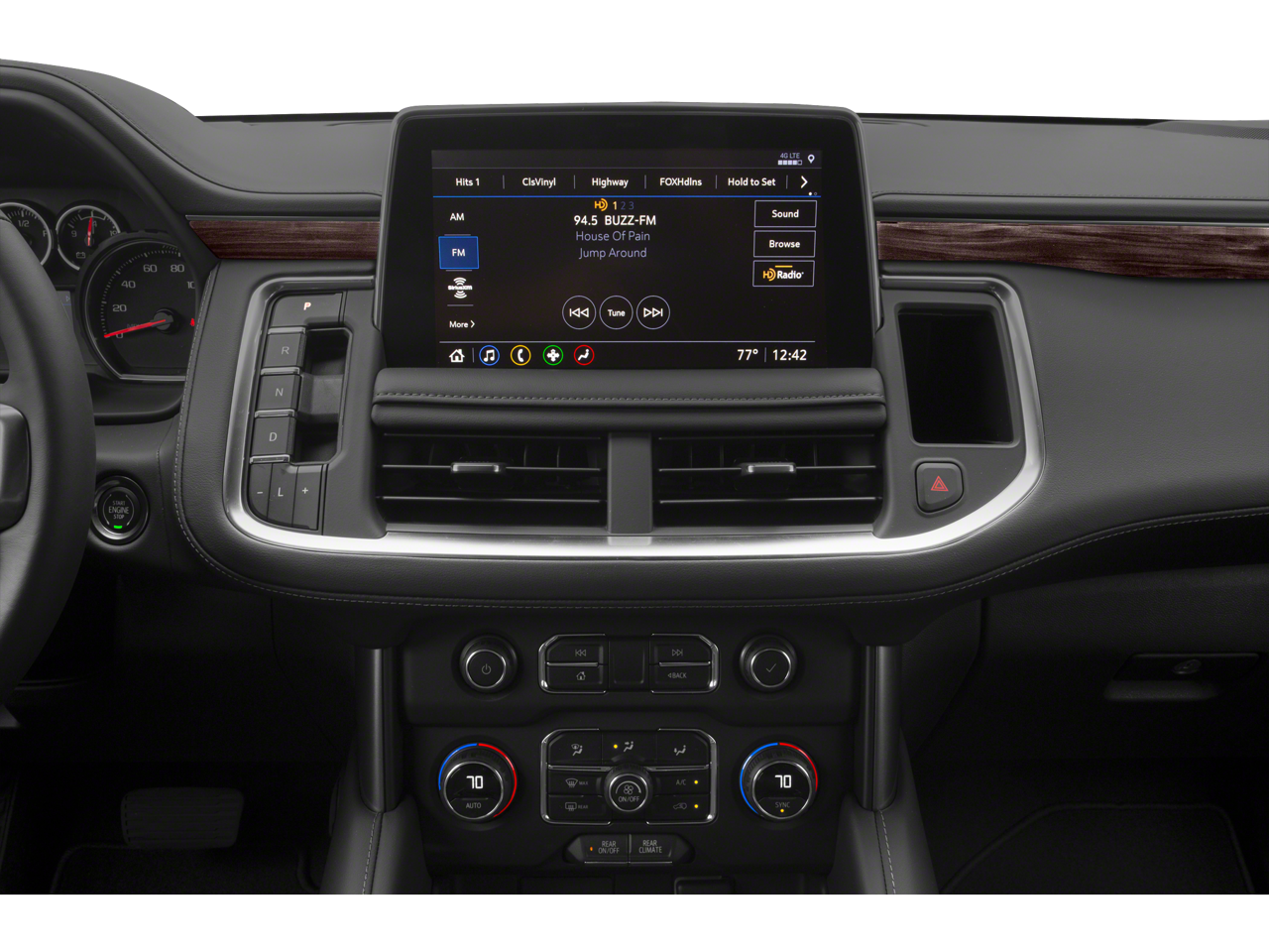 2022 Chevrolet Suburban LS