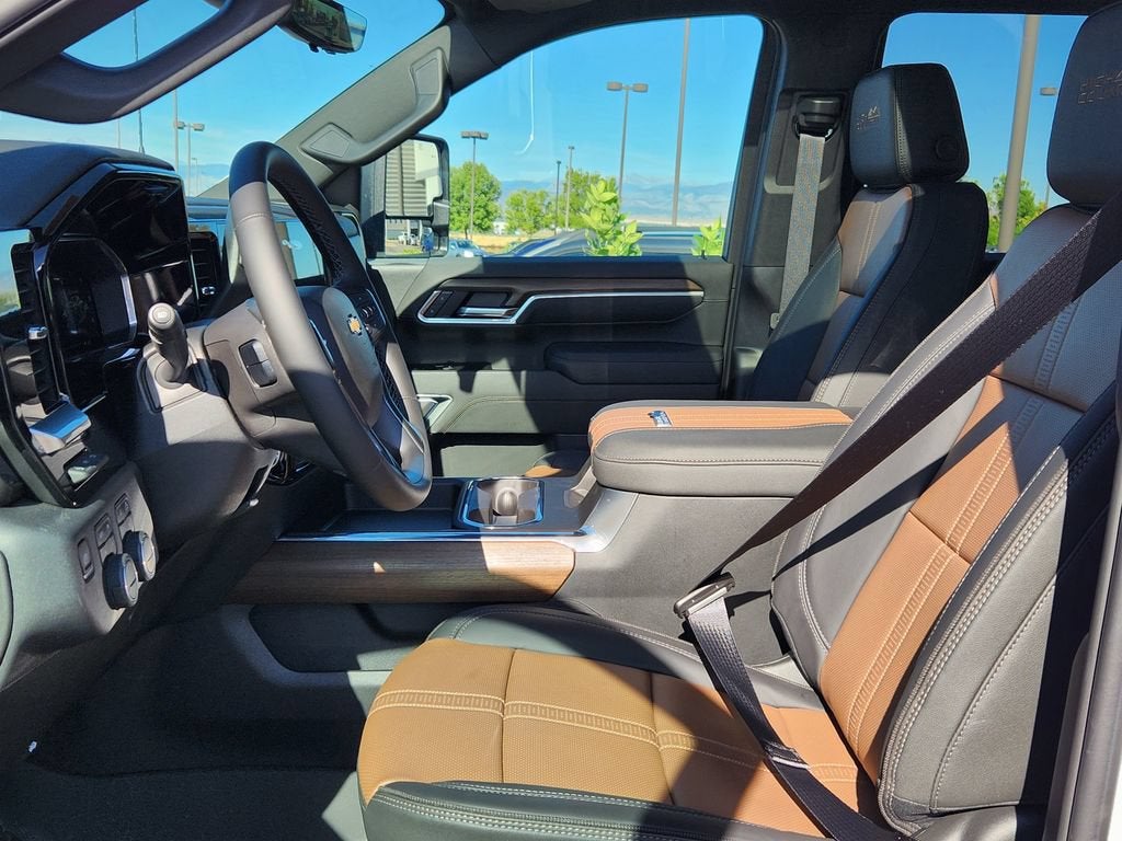 2026 Chevrolet Silverado 3500 HD High Country DRW