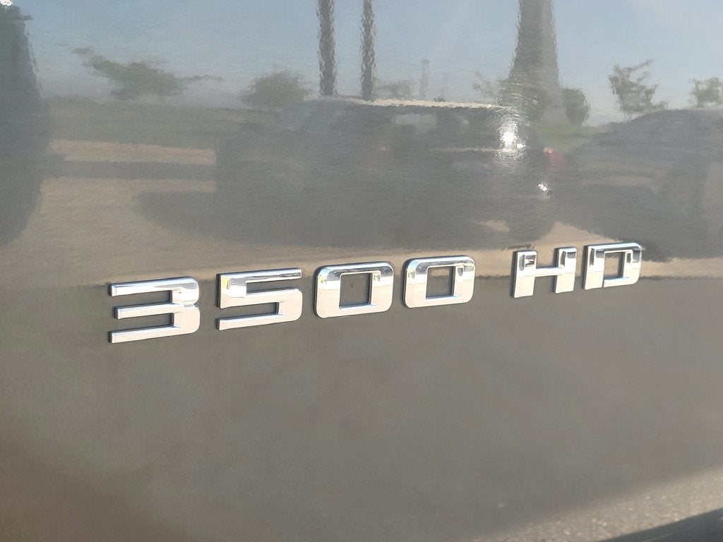 2022 Chevrolet Silverado 3500 HD High Country