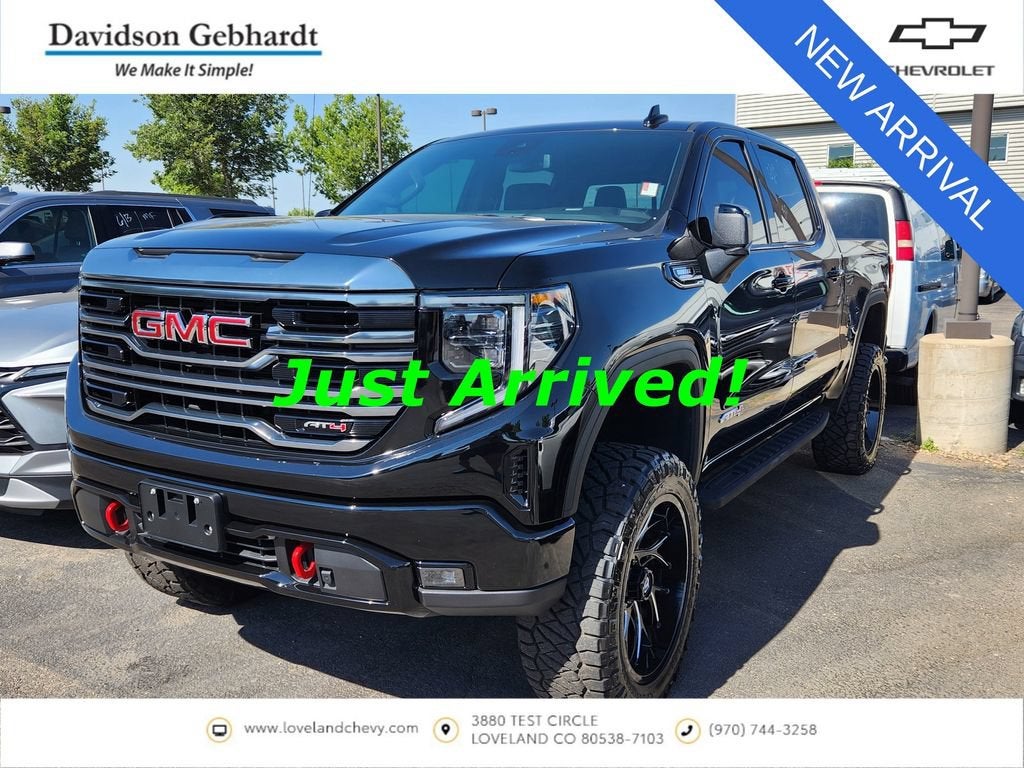 2022 GMC Sierra 4WD Crew Cab Short Box AT4's photo