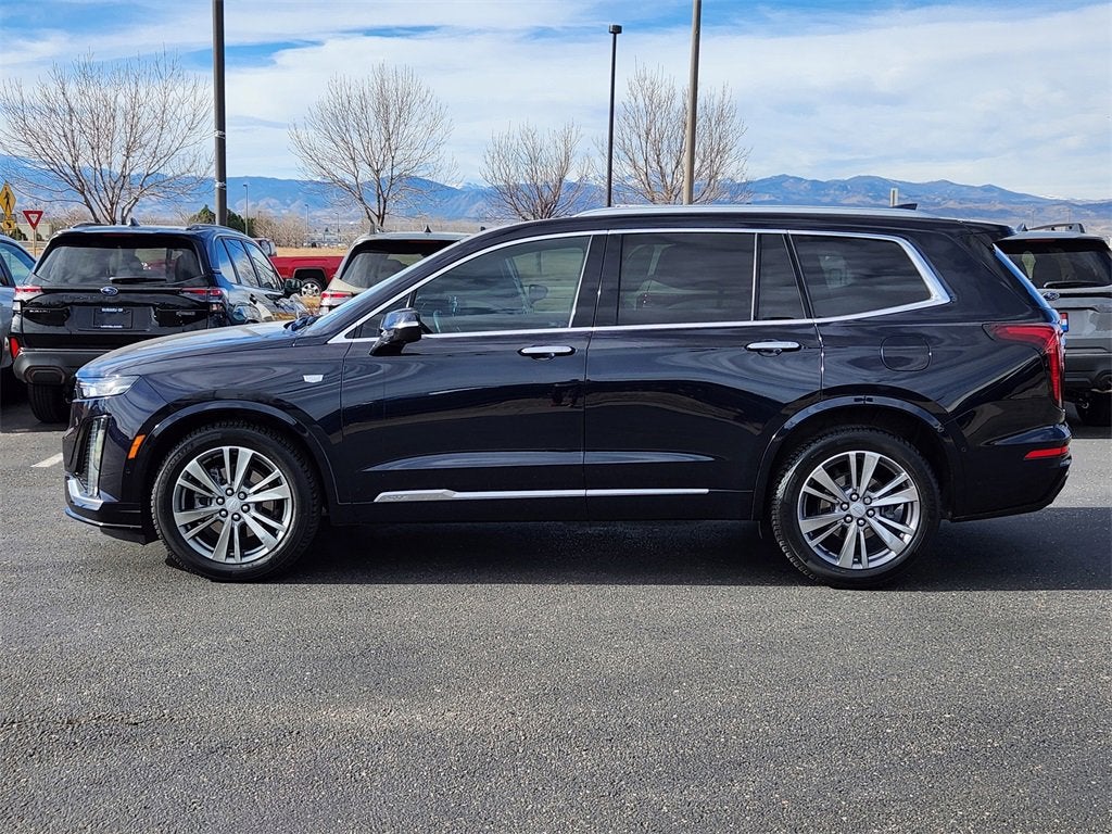 2022 Cadillac XT6 Premium Luxury