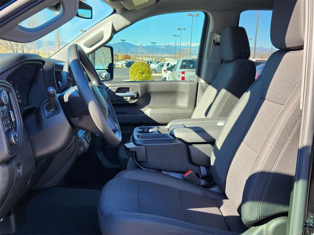 2025 Chevrolet Silverado 2500 HD Custom