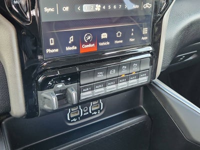 2024 RAM 3500 Laramie Crew Cab 4x4 8' Box