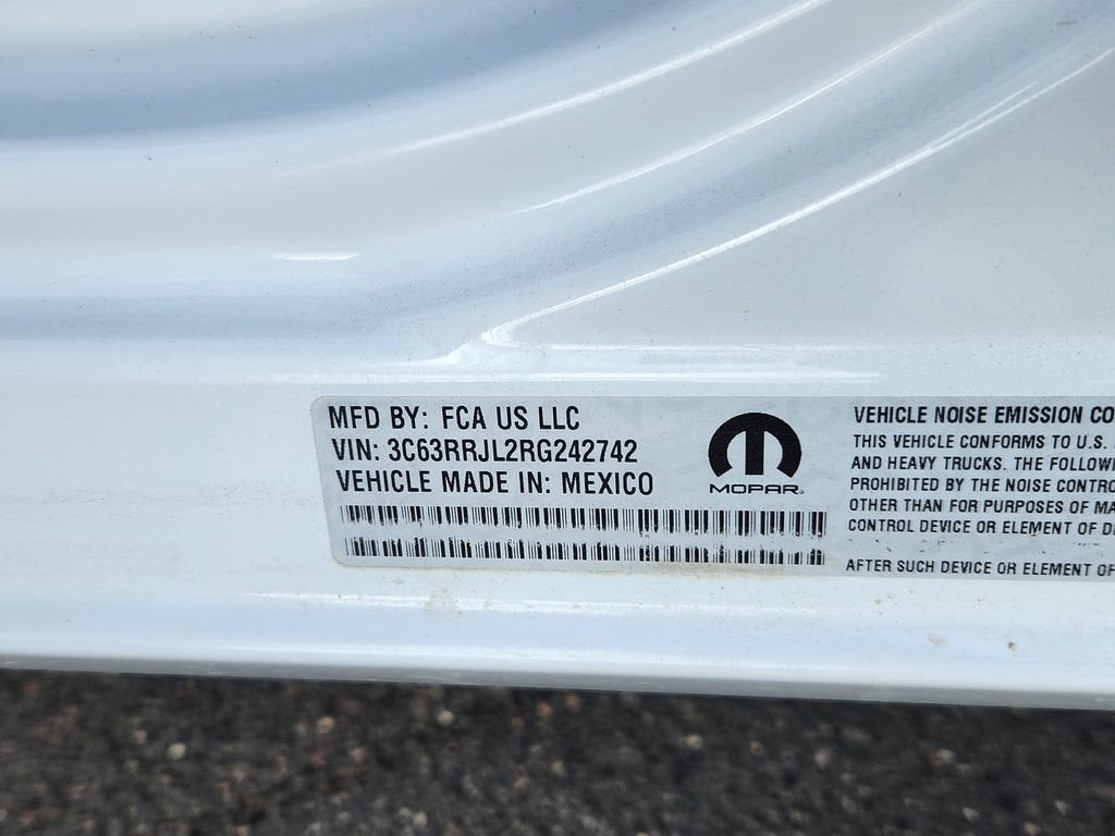 2024 RAM 3500 Laramie Crew Cab 4x4 8' Box