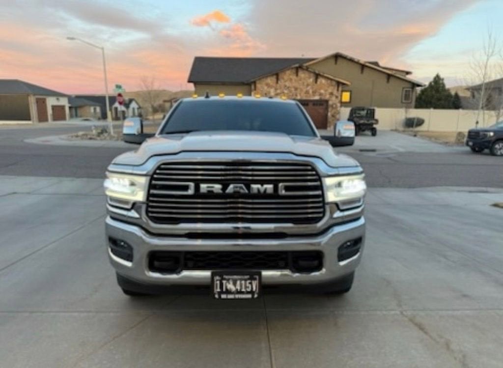 2024 RAM 3500 Laramie Crew Cab 4x4 8' Box