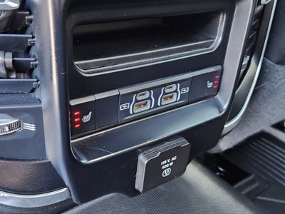 2021 RAM 3500 Laramie Crew Cab 4x4 8' Box