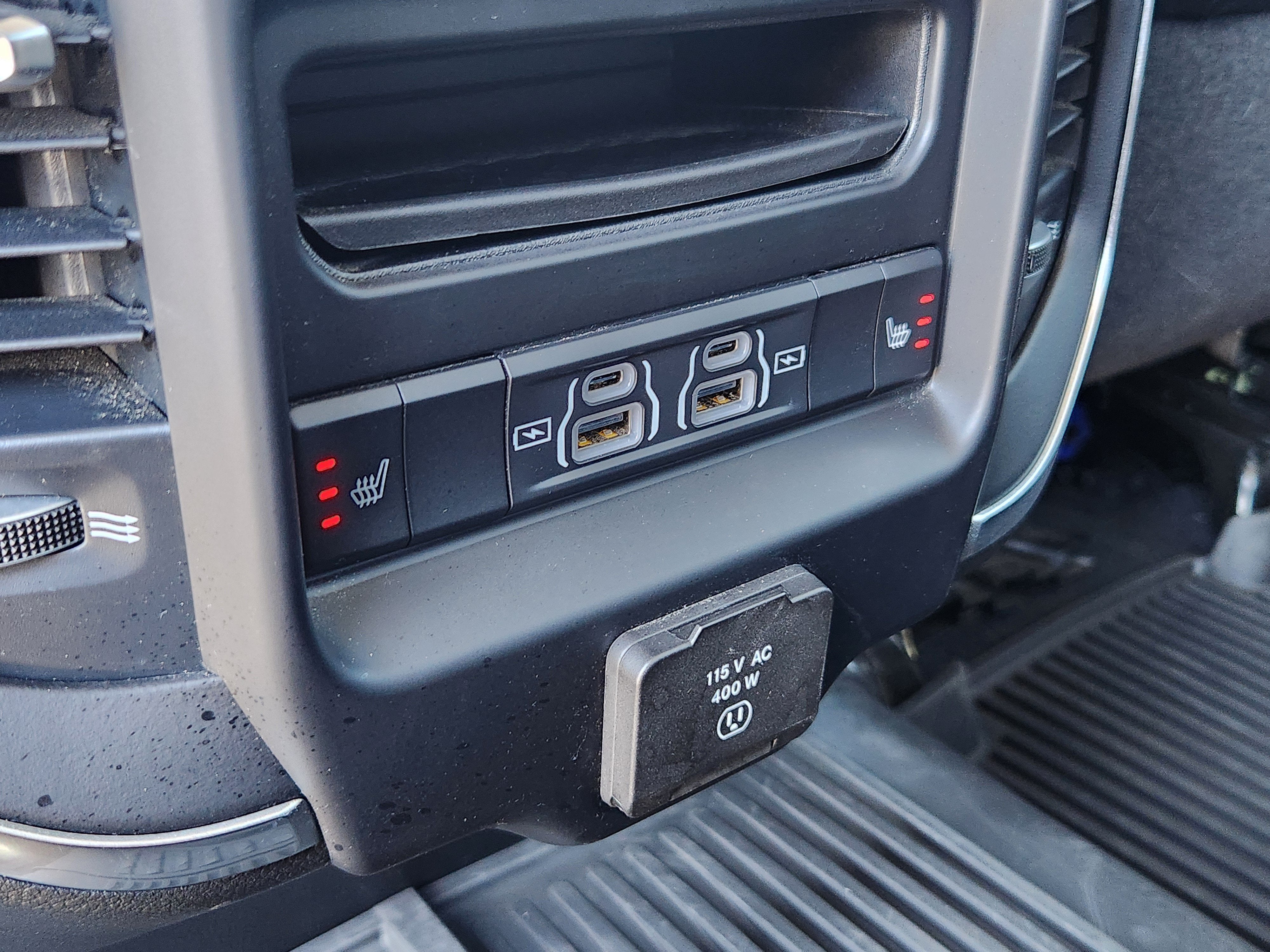 2023 RAM 2500 Laramie Crew Cab 4x4 6'4" Box