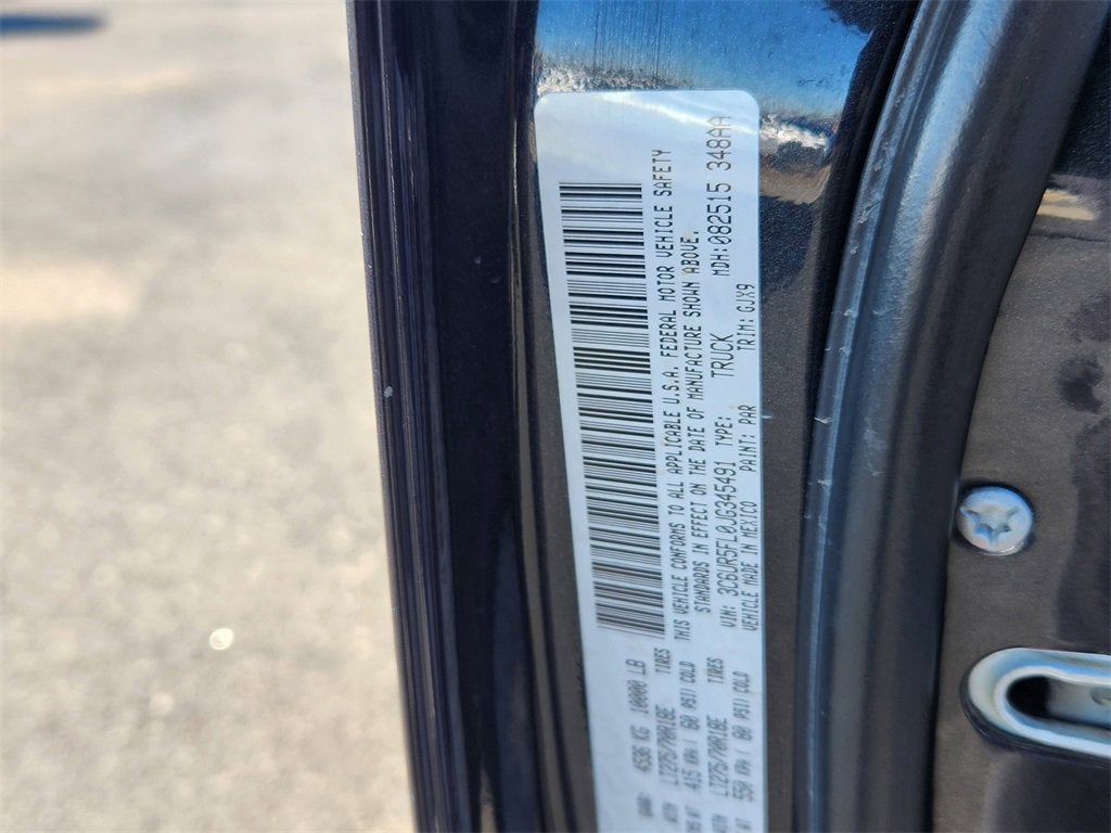 2018 RAM 2500 Laramie Crew Cab 4x4 6'4" Box