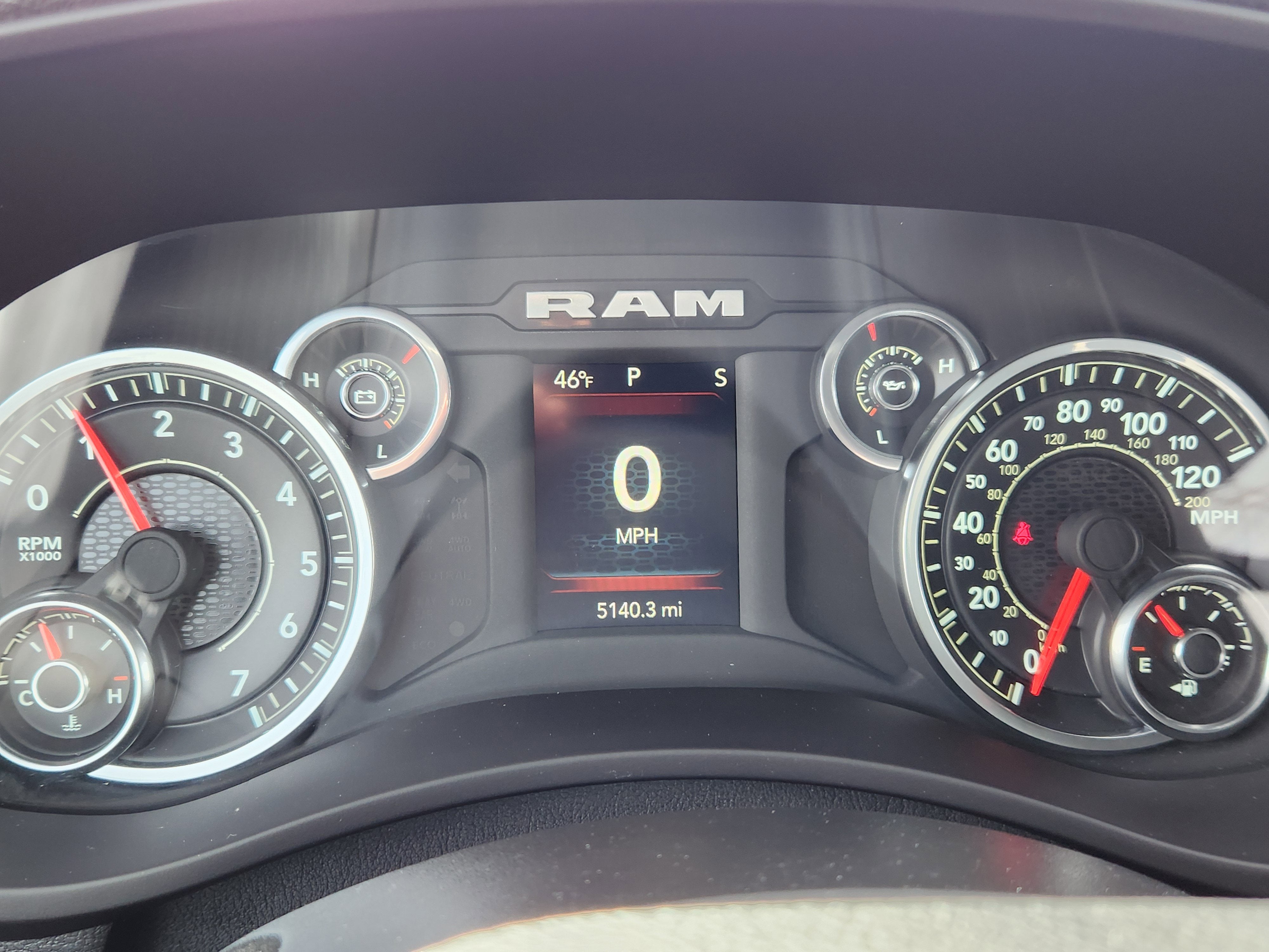 2024 RAM 2500 Tradesman Crew Cab 4x4 8' Box