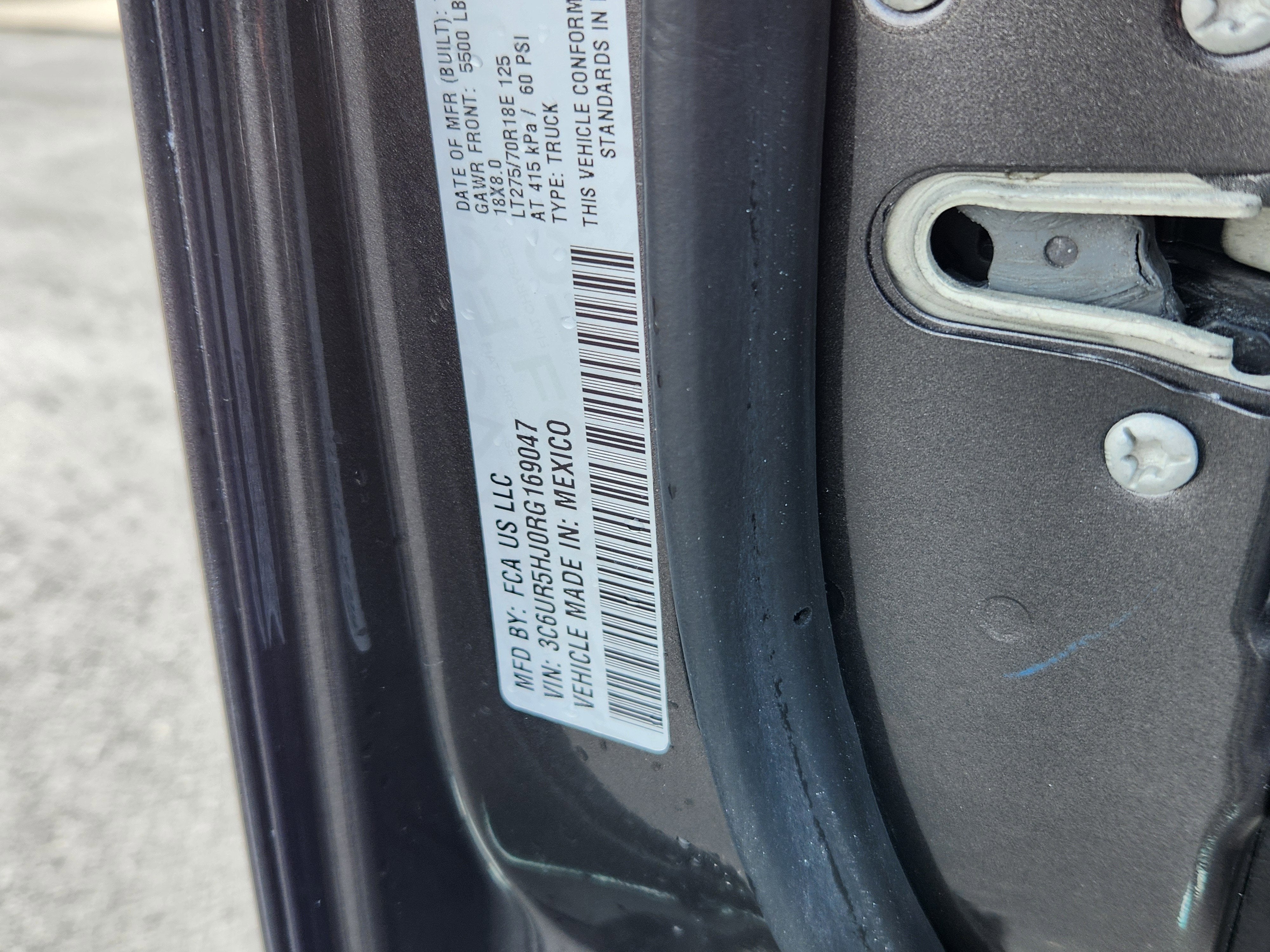 2024 RAM 2500 Tradesman Crew Cab 4x4 8' Box