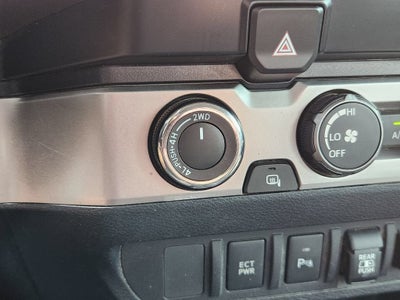 2020 Toyota Tacoma SR5 V6