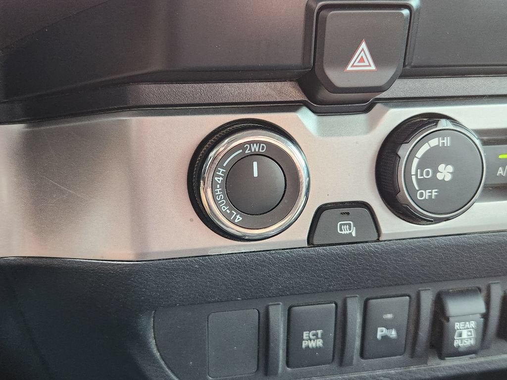 2020 Toyota Tacoma SR5 V6