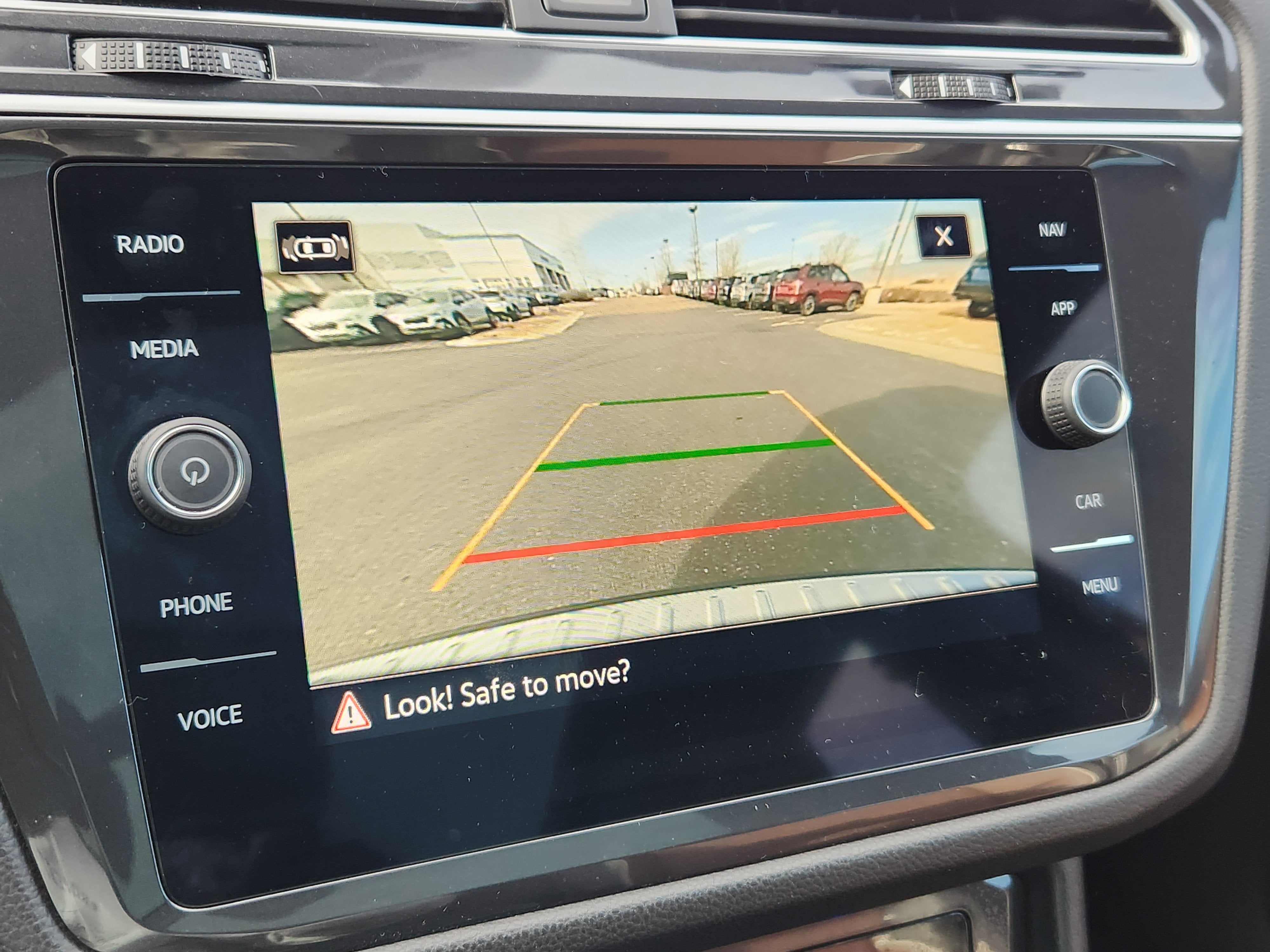 2024 Volkswagen Tiguan 2.0T SEL R-Line