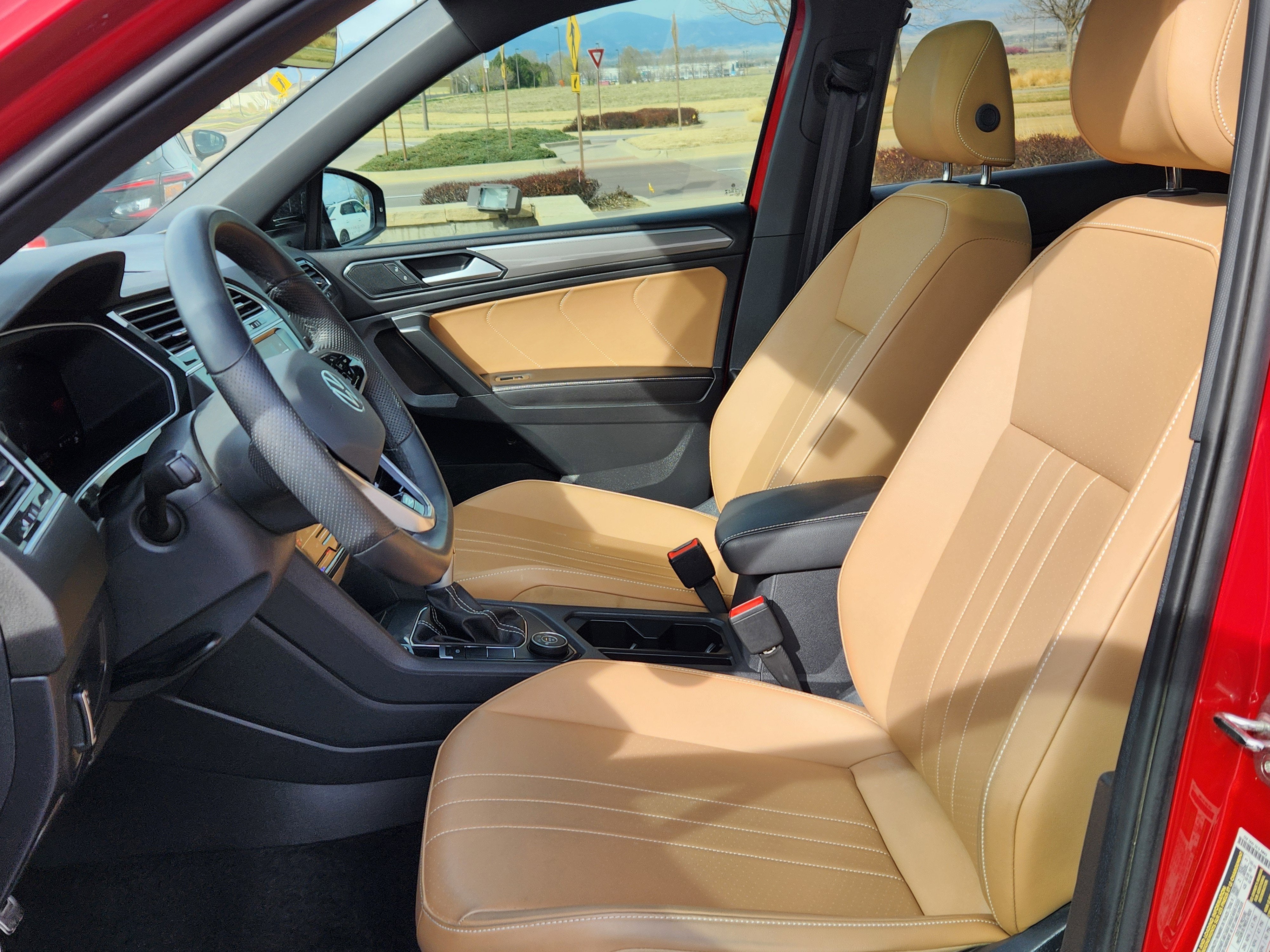 2024 Volkswagen Tiguan 2.0T SE R-Line Black