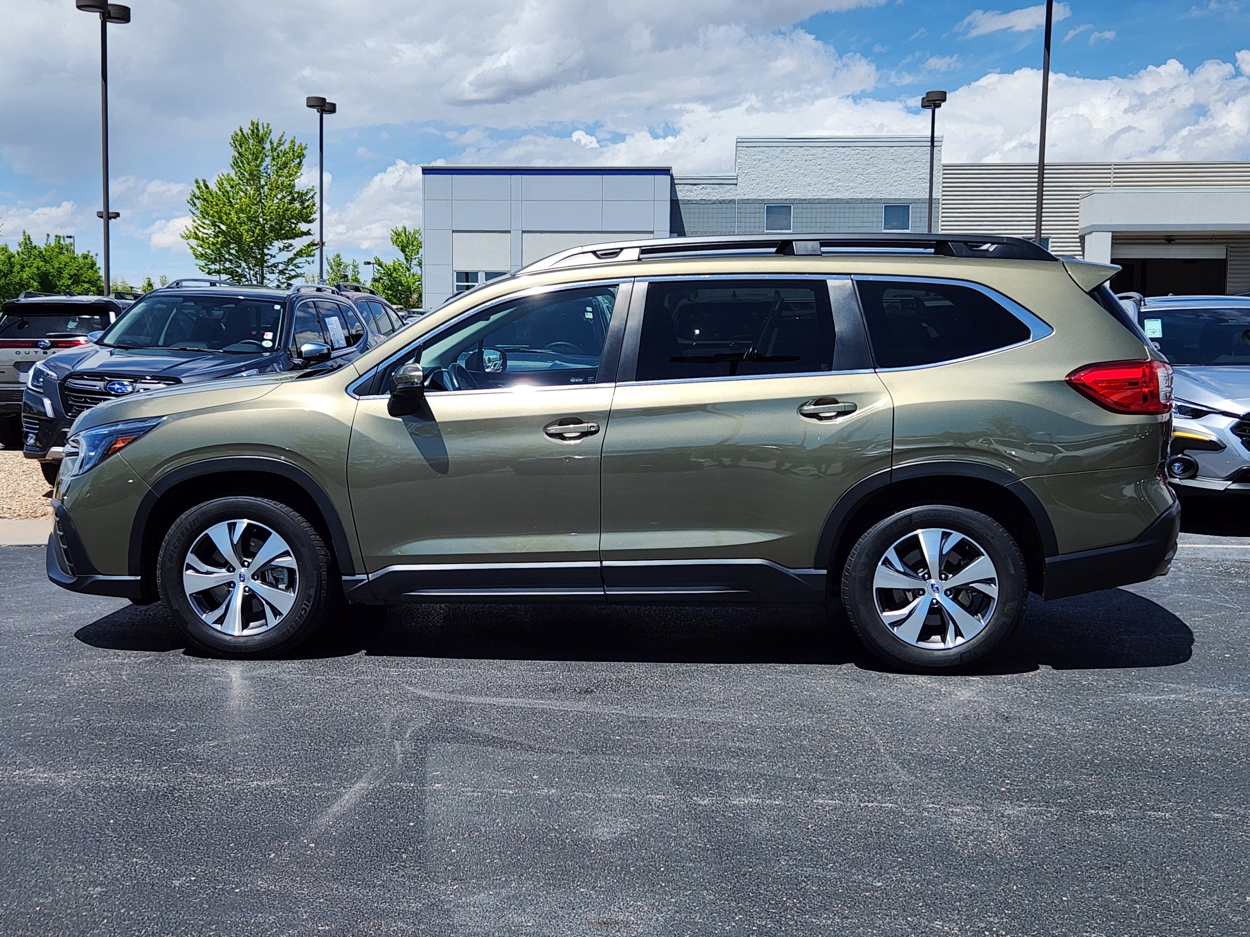 2023 Subaru Ascent Premium 7-Passenger