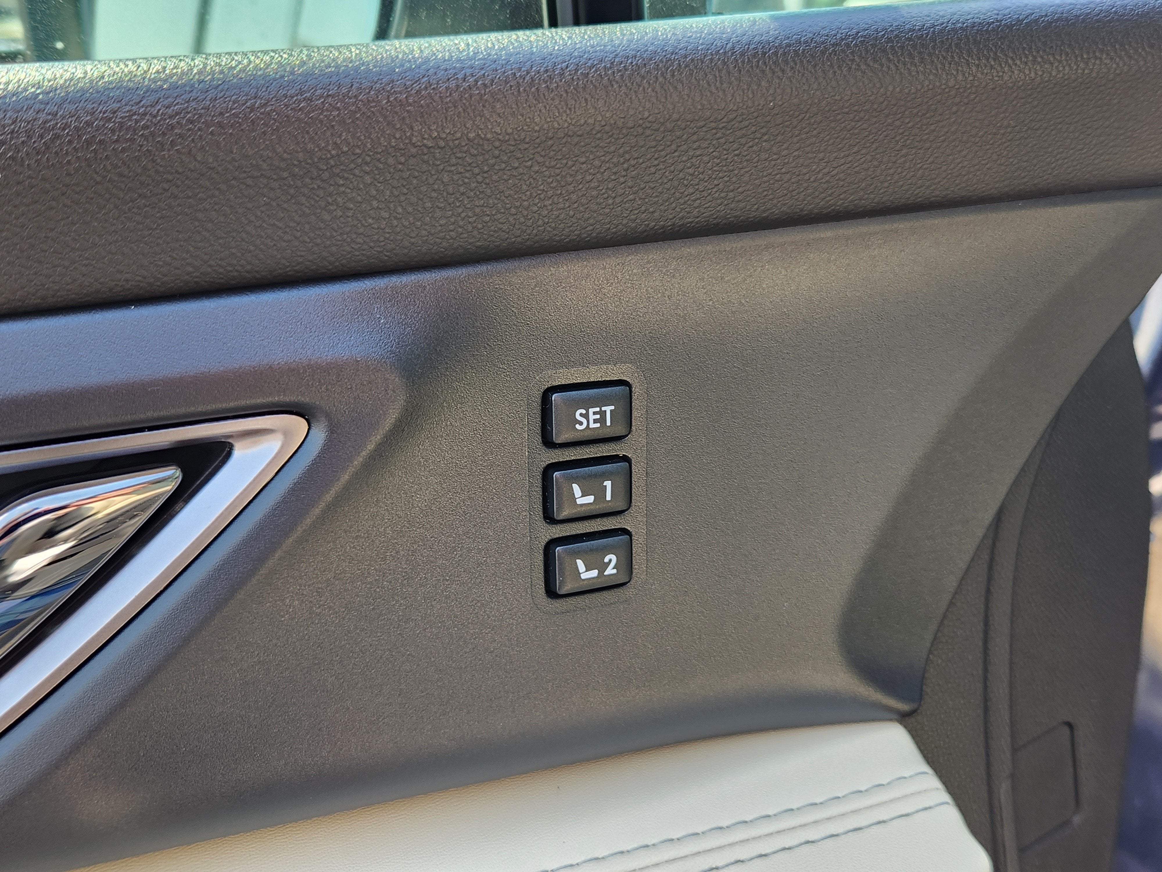 2023 Subaru Ascent Limited 8-Passenger