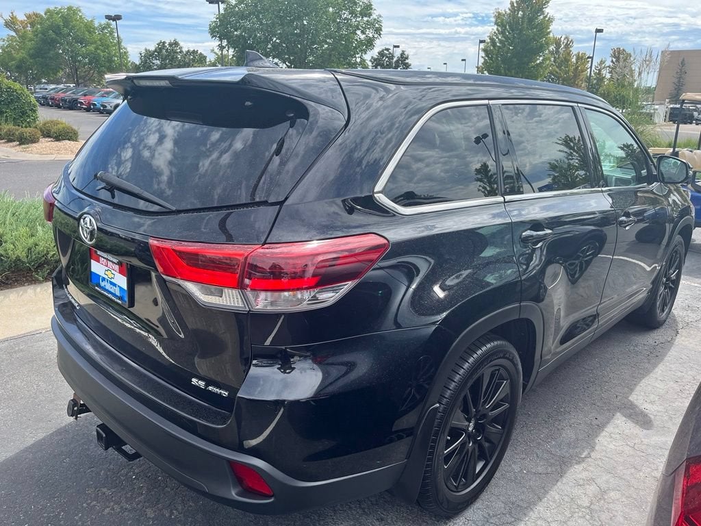 2019 Toyota Highlander SE