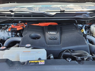 2023 Toyota Sequoia SR5
