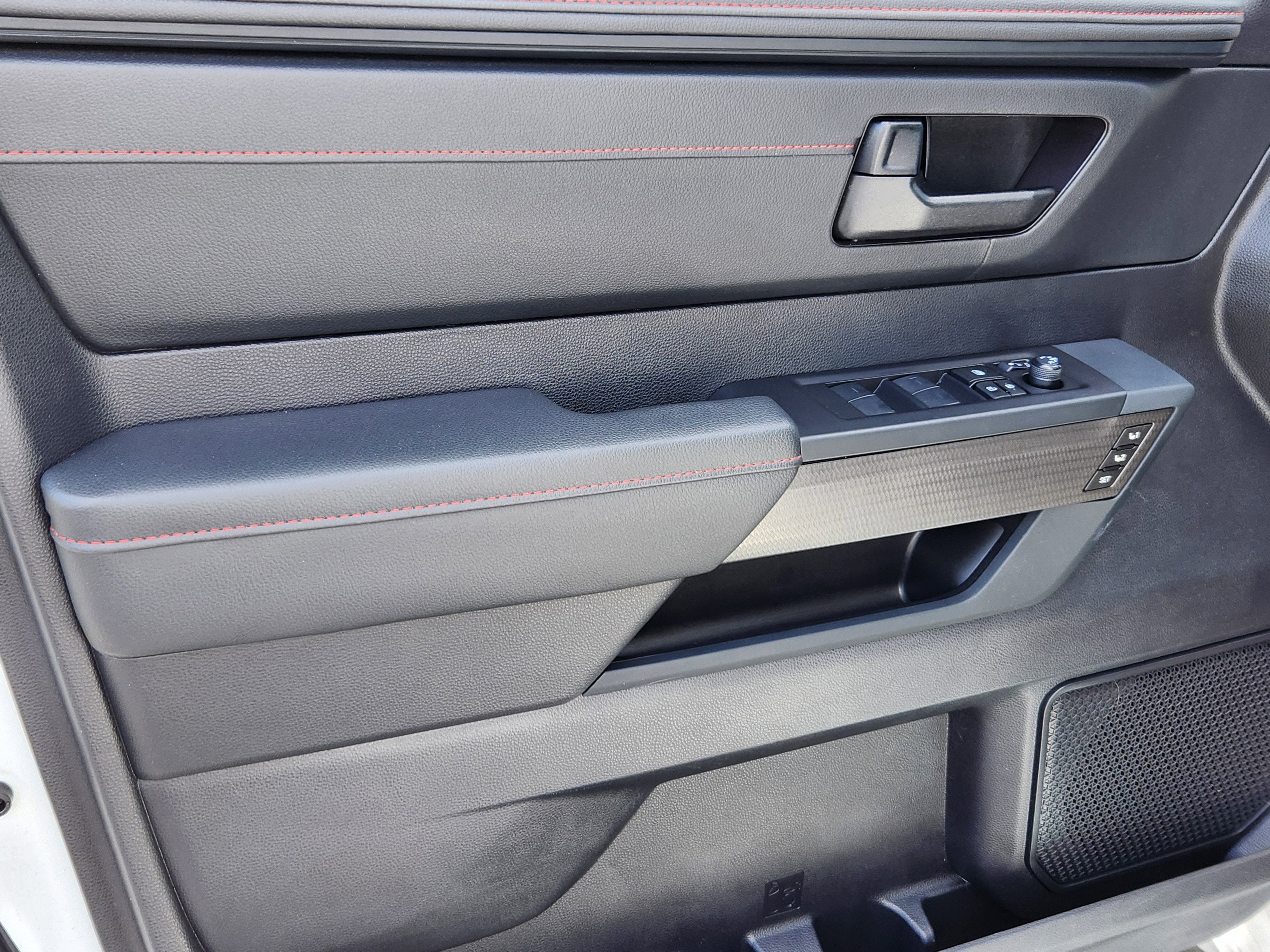 2023 Toyota Sequoia SR5