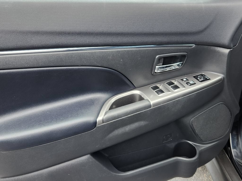 2024 Mitsubishi Outlander Sport S