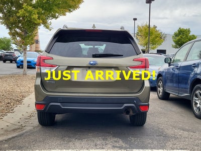2023 Subaru Forester Premium