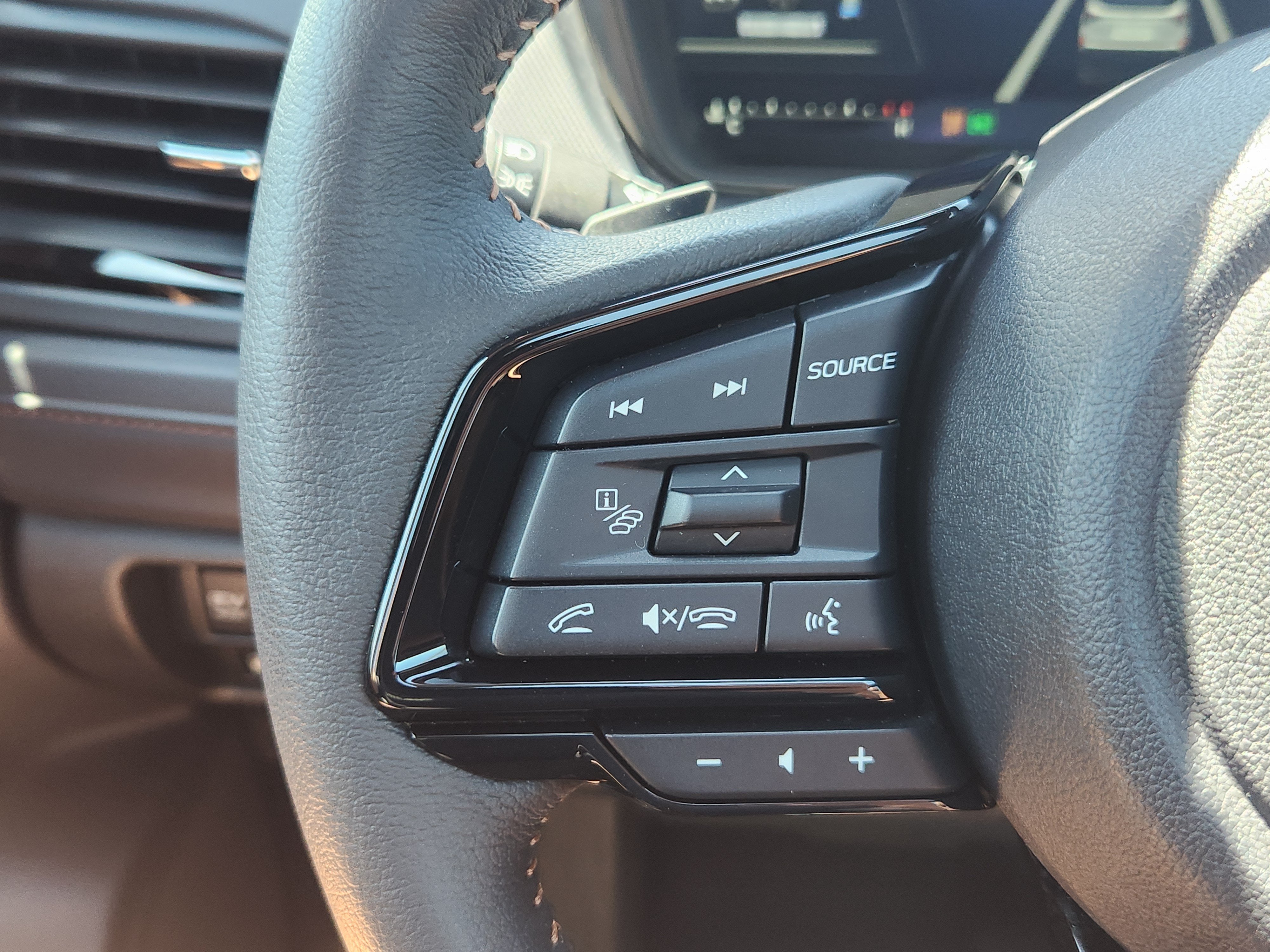 2025 Subaru Forester Touring Hybrid