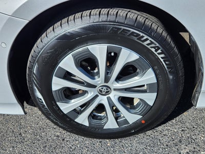 2019 Toyota Prius XLE