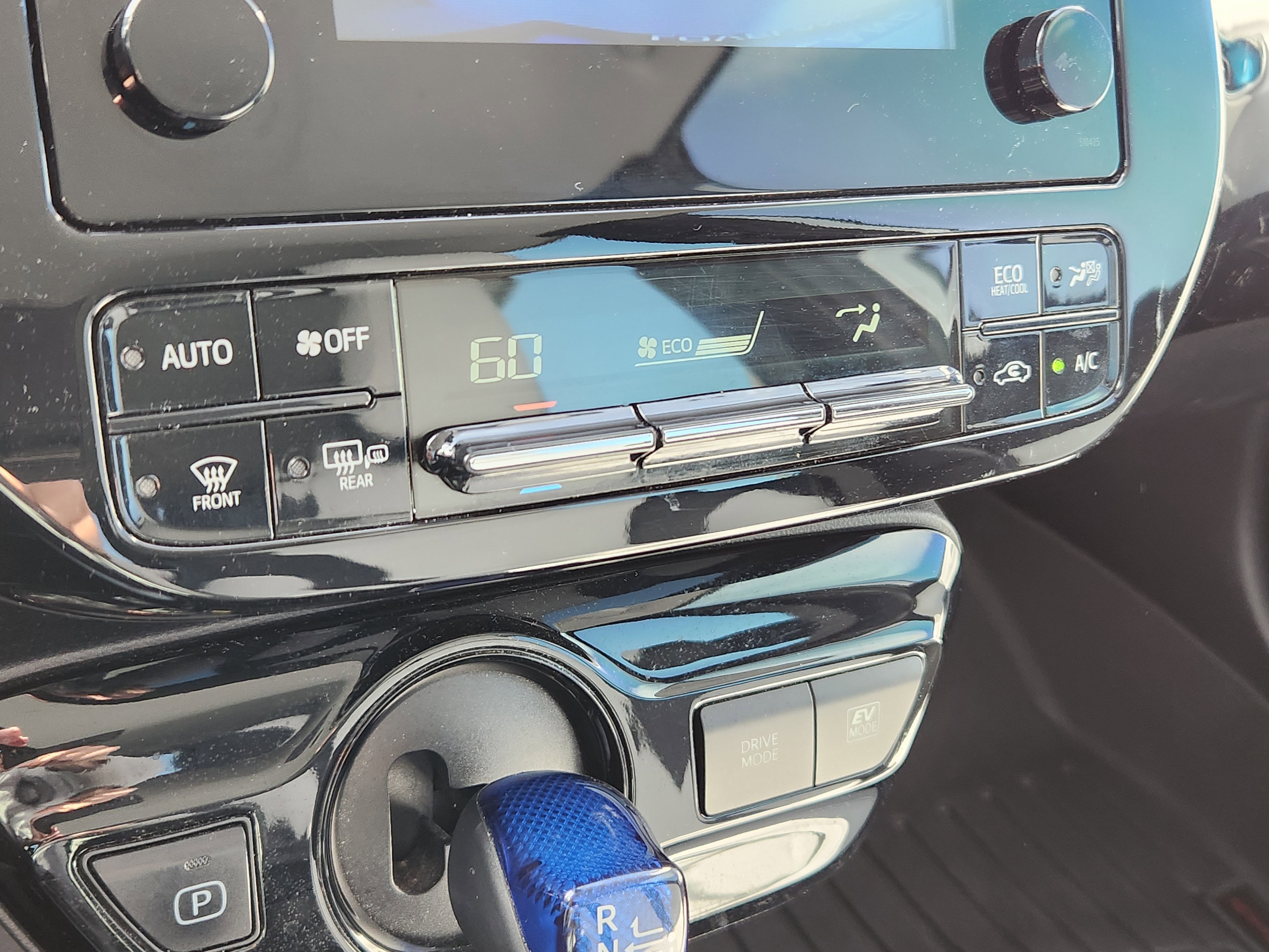 2019 Toyota Prius XLE