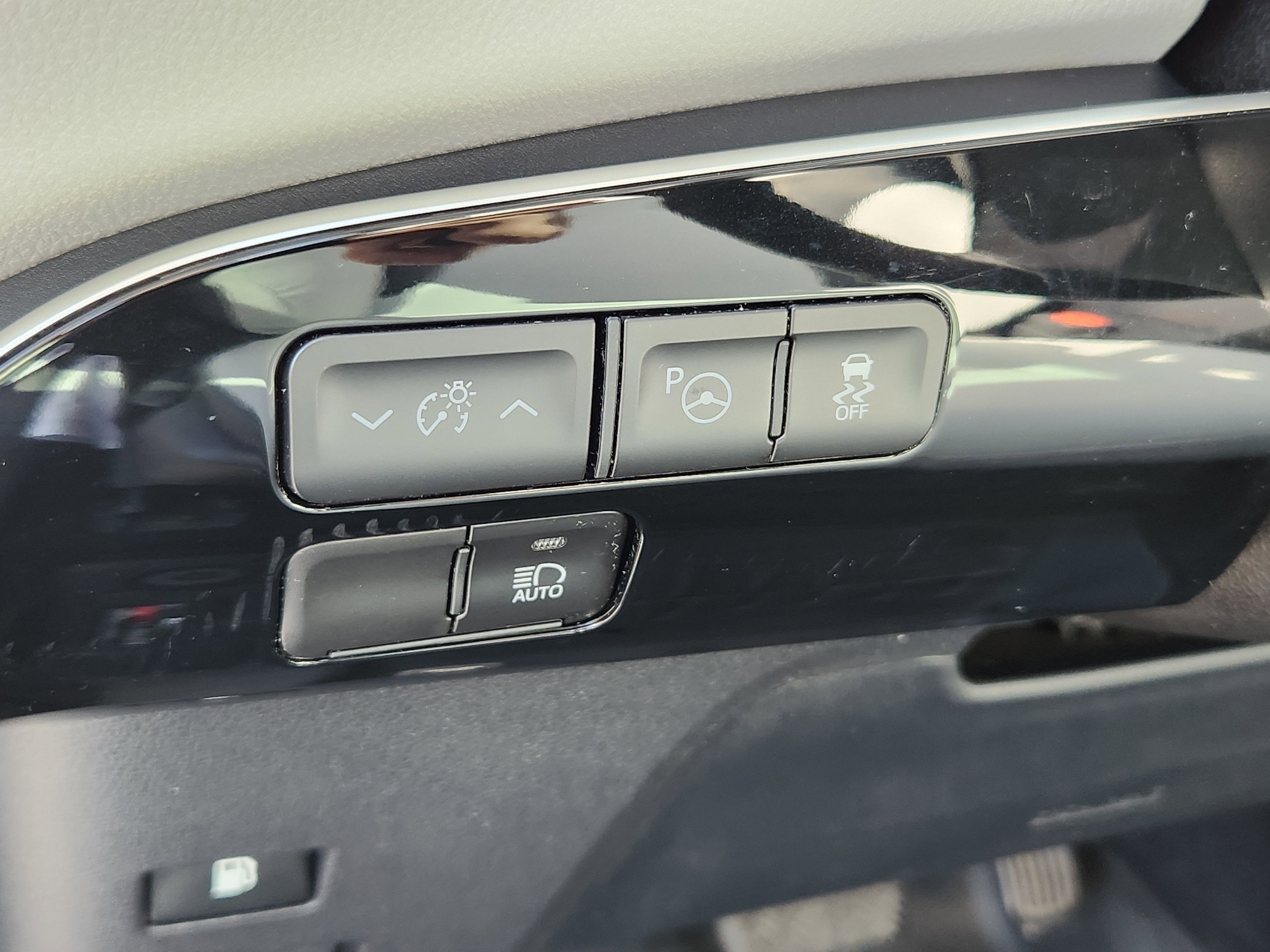 2019 Toyota Prius XLE