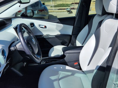 2019 Toyota Prius XLE