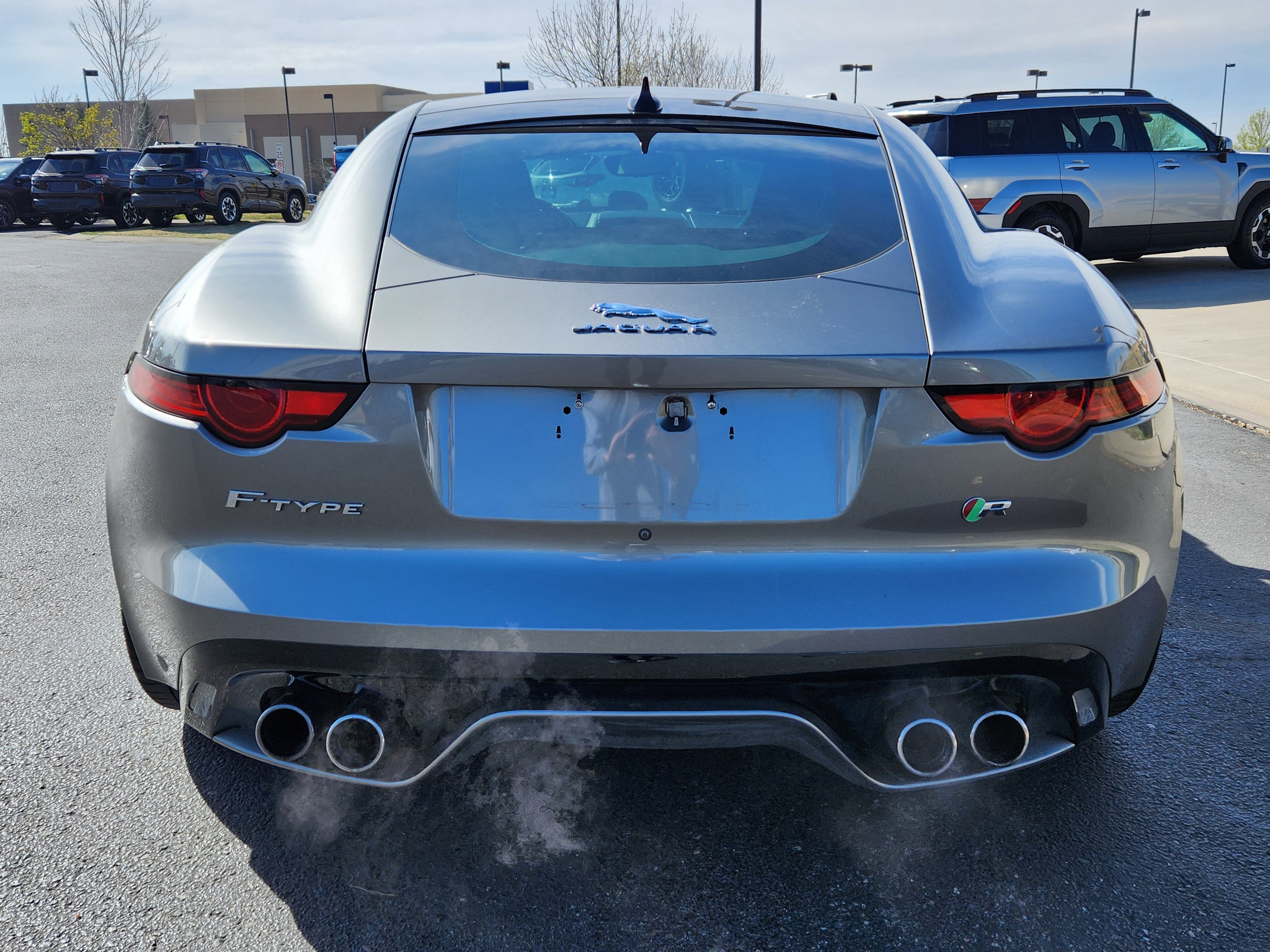 2018 Jaguar F-TYPE R