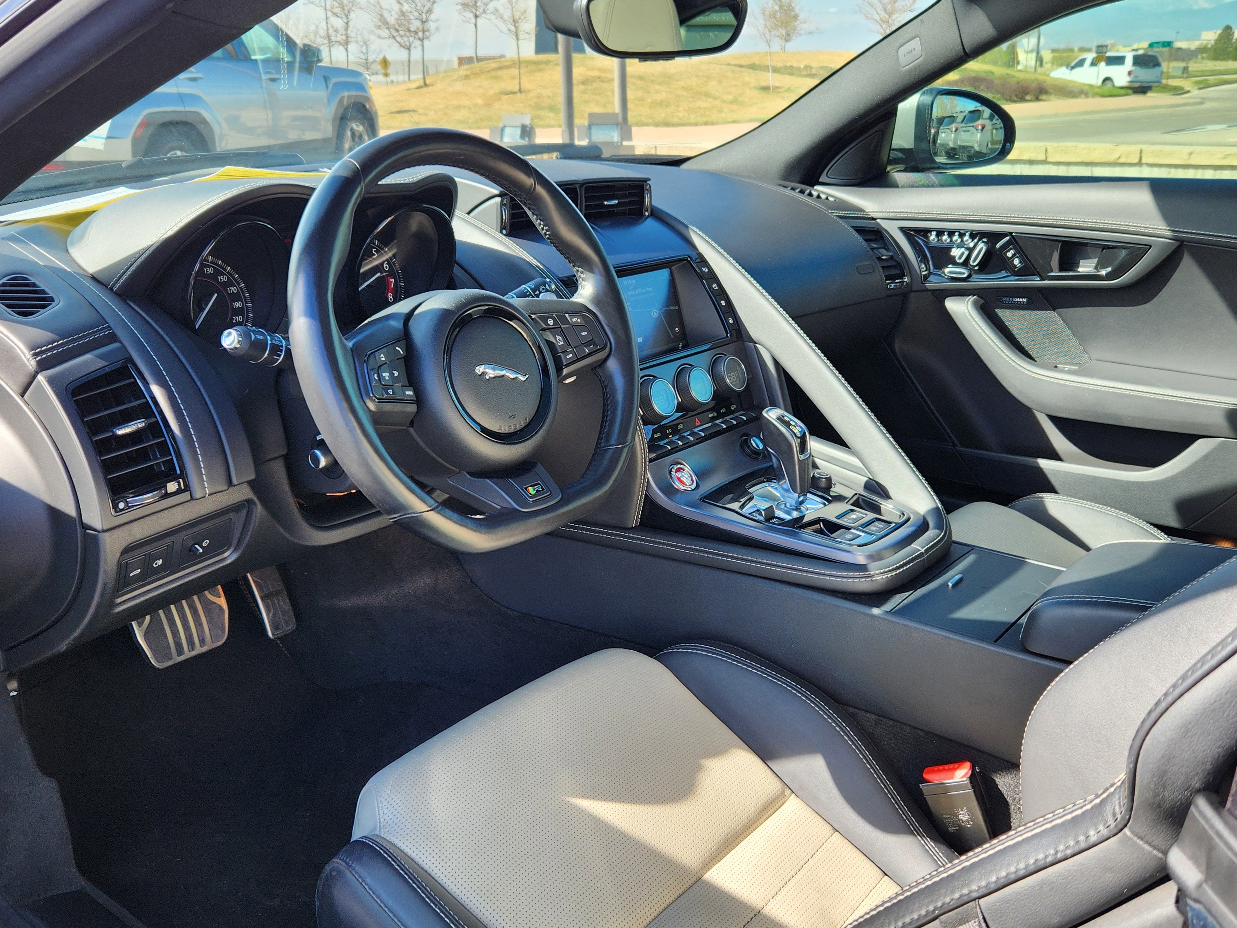 2018 Jaguar F-TYPE R